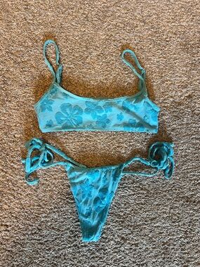 Frankie’s bikini